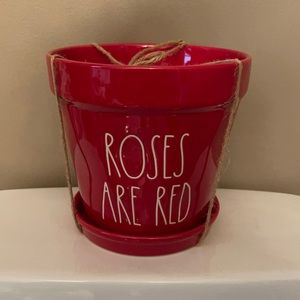Rae Dunn - ROSES ARE RED - planter/pot